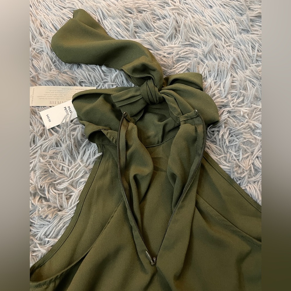 NWT Banana Republic Womens High-Neck Sleeveless Top in dark olive color - Picture 9 of 11